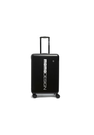 Schwarzer Hartschalenkoffer mit vier Rollen, ausziehbarem Griff und vertikal in Weiß auf der Vorderseite aufgedrucktem "momo DESIGN"-Logo.