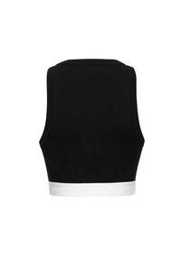 Czarny stanik sportowy z zaokrąglonym dekoltem i szerokimi ramiączkami. Posiada białą opaskę z logo na dole. Wykonany z gładkiego, elastycznego materiału.