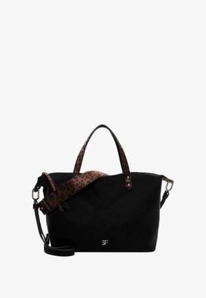 Bolsa tote negra con asas de estampado de leopardo y correa de hombro desmontable, logo plateado de SF en el centro frontal.