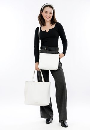 SHOPPER - Maisiņveida soma - white
