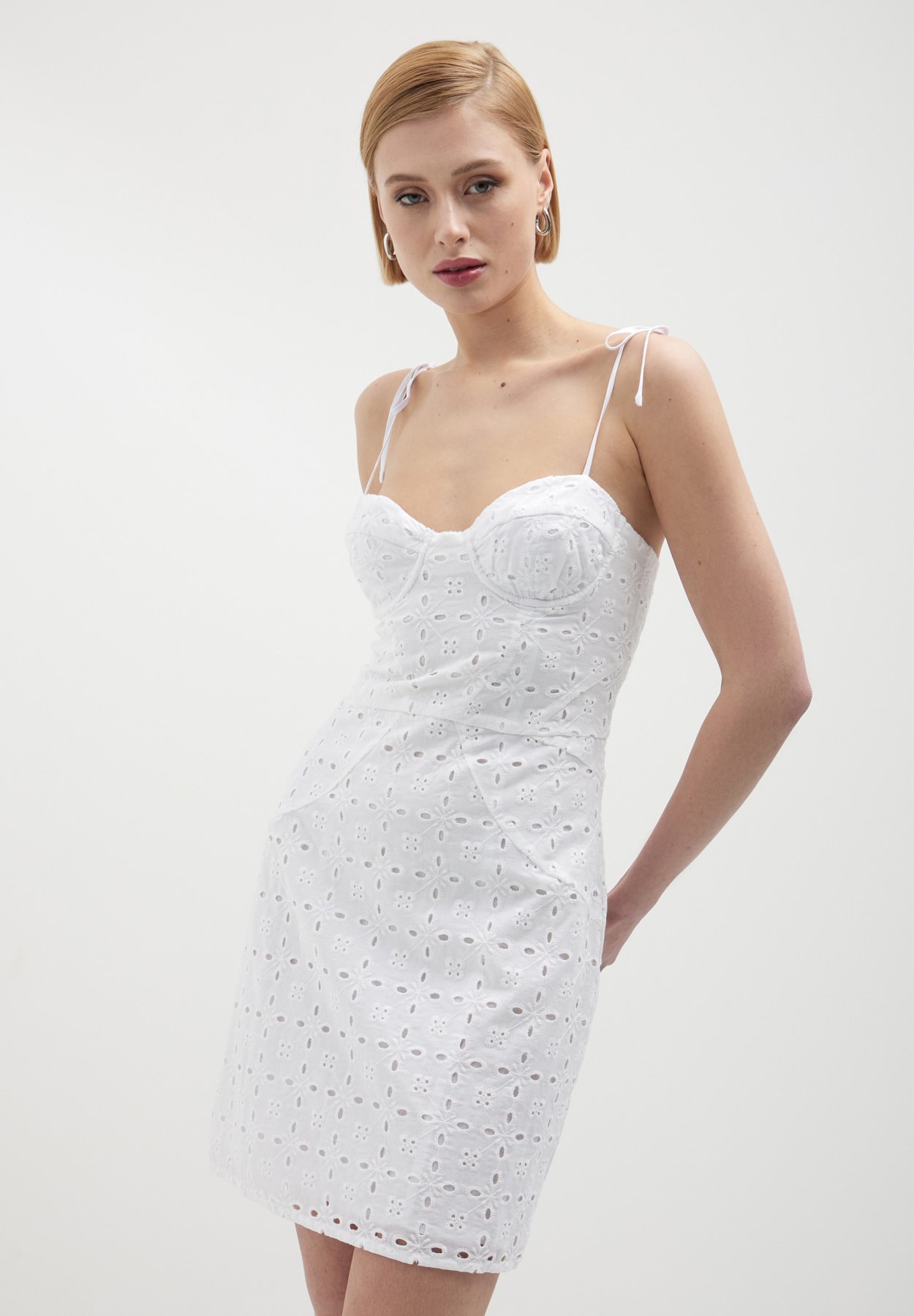 white one shoulder asymmetric lace up bodycon dress White Gold Chain One Shoulder Asymmetrical Dress