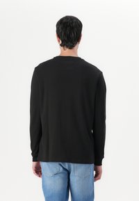 Tommy Jeans 2 PACK  - T-shirt à manches longues - black/dark night navy