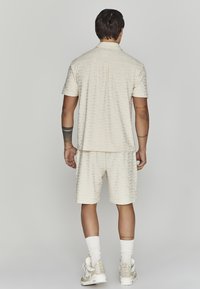 SIKSILK Skjorter - ecru