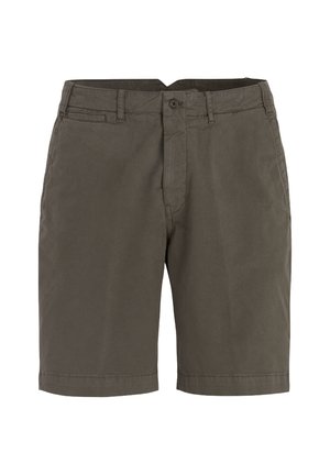 Donkergroene korte broek van zacht katoenen stof. Voorzien van een knoopsluiting, voorzakken en een rechte snit met opgerolde pijpen.