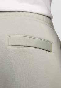 CLUB JGGR - Pantalon de survêtement - jade horizon jade horizon white