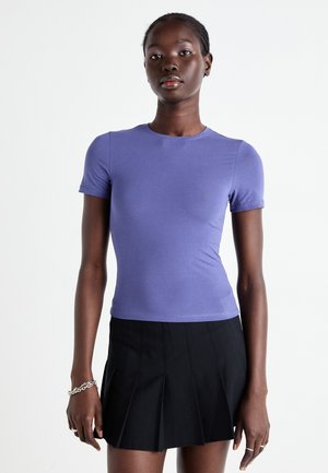 SLIM FITTED - Tricou basic - purple