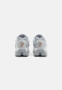 Nike Sportswear AIR MAX DN - Sportcipő - sky grey/pure platinum