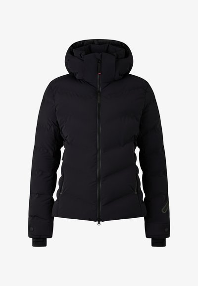 Doudoune noire avec un col haut et une capuche amovible. Présente une fermeture éclair à l'avant, deux poches latérales et des poignets élastiques.