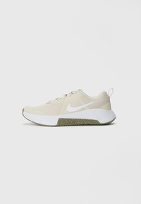 Unselected, orewood brown/white/khaki/gum med brown