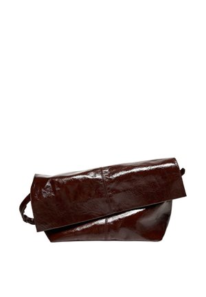 CRACKLED FLAP - Schoudertas - dark brown