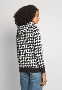 ONLY ONLJALENA HOOD - Sweatshirt com capuz - cloud dancer/black