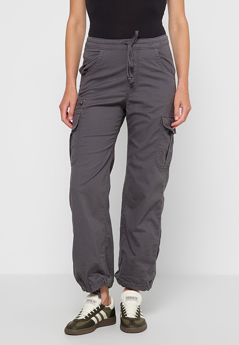 Pantalones cargo