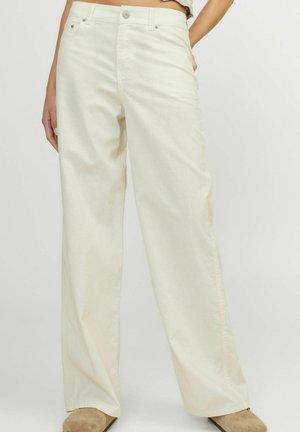 Pantalones de pierna ancha en color crema, con una tela suave, cinco bolsillos y un cierre de botón en la cintura.