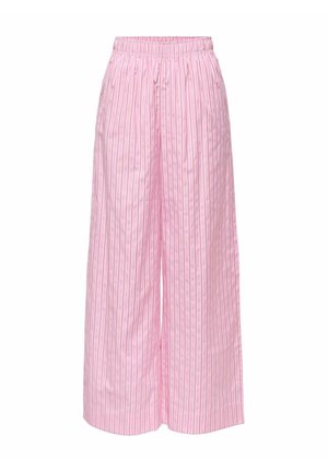 Pantaloni roz cu picior larg, dungi verticale albe și roșii și talie elastică, afișați pe un fundal alb.