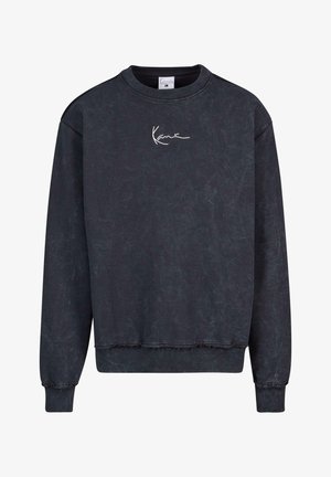 Schwarzes Sweatshirt mit Rundhalsausschnitt, strukturiertem Stoff, mit einem weißen gestickten Logo auf der Brust sowie gerippten Bündchen und Saum.