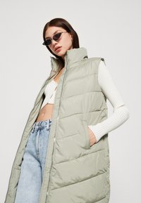 JDY FINNO PADDED NEW - Strukirani kaput - seagrass/silver