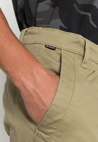 G-STAR BRONSON SLIM  - Chinos - olive