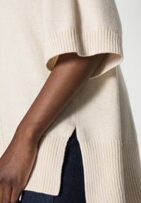 Part Two Neule - beige