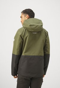Mammut FALL LINE THERMO HOODED JACKET MEN - Jachetă schi - dark marsh/black