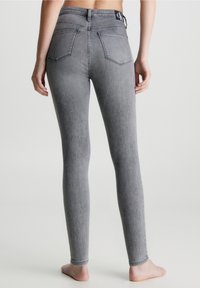 Calvin Klein Jeans Vaqueros pitillo - grey denim