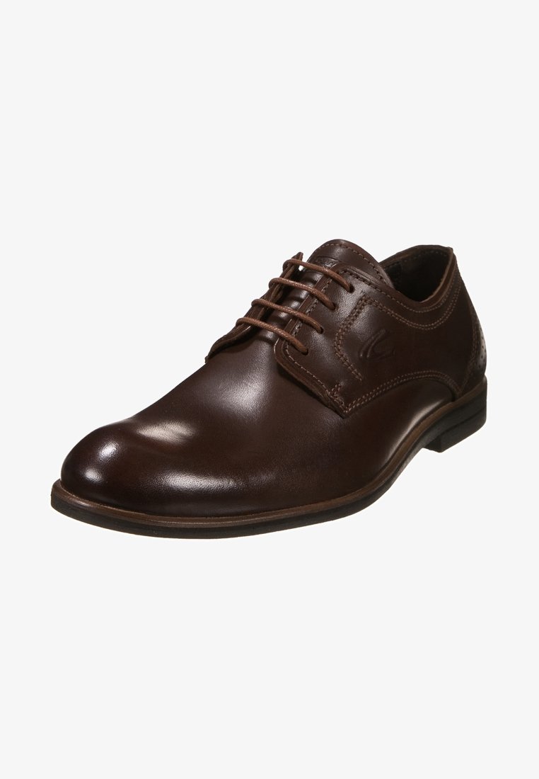Chaussure habillée pour homme en cuir marron avec fermeture à lacets et détails de couture subtils, présentant un talon bas et un embout légèrement pointu.