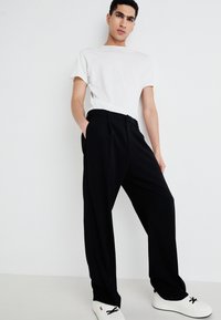 GAP LOOSE  - Trousers - true black