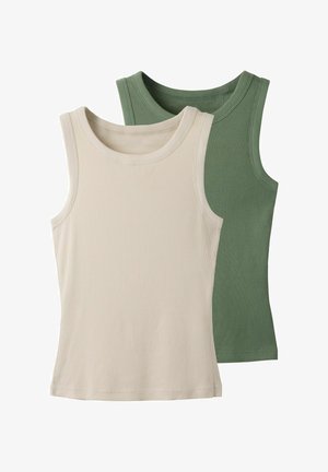 Twee mouwloze tanktops: één in crème, één in groen. Beide hebben een geribbelde textuur en een ronde halslijn, met bijpassende stofafwerking.