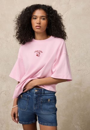 Next, REGULAR FIT - HELLO KITTY OFFICIAL LICENSED CREW NECK - T-shirt con stampa - pink