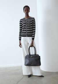 Anna Field Shoppingväska - black