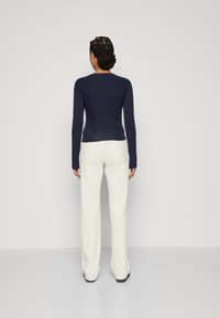 Gina Tricot SOFT TOUCH SQUARE NECK TOP - Top dugih rukava - black iris