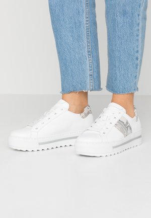 Sneakers laag - weiß/natur
