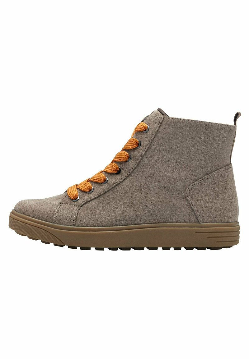 Graue Wildleder-Ankle-Boots mit orangefarbenen Schnürsenkeln, Gummisohle, glatter Textur, hohem Design und Ziehlasche an der Rückseite für einfaches Anziehen.