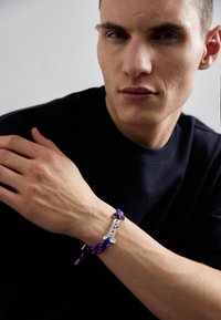 ONE SIZE BRACELET WITH LOGO ELEMNET UNISEX - Brăţară - ocean