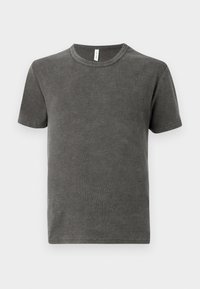 Gray crew neck T-shirt made of soft fabric, featuring short sleeves and a straight hem. Smooth texture with no visible patterns or accents.