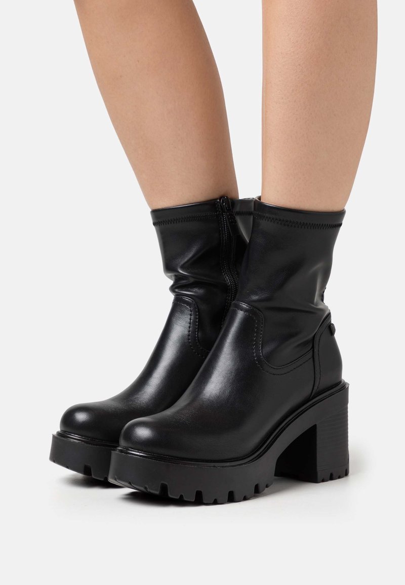 mtng EMELINE - Botines de tacón - black