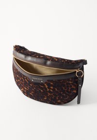 Vanessa Bruno BANANE - Olkalaukku - fauve