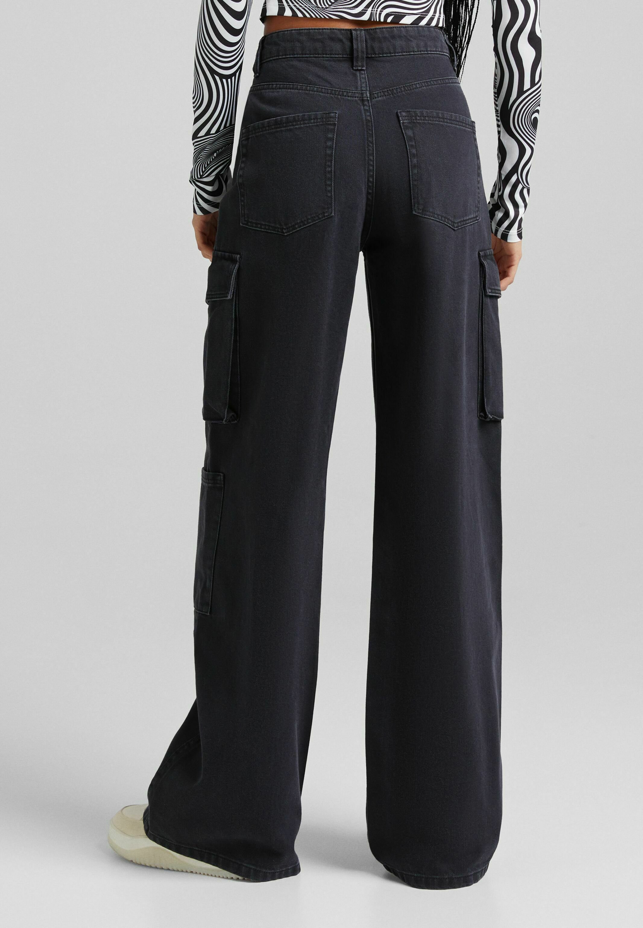 Bershka WIDE LEG TWILL CARGO - Flared 
