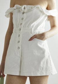 Glamorous Mono - off white