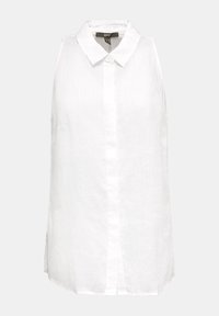 Blouse blanche sans manches en lin avec col pointu et fermeture à un bouton au niveau du col, conçue pour les femmes.