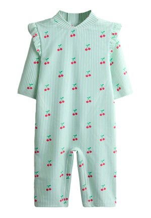 Barboteuse bébé vert menthe avec des rayures blanches verticales, motifs de cerises rouges, manches courtes à volants et encolure ronde haute.