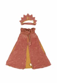 Aksominė rožinė skraistė su žvaigždžių raštais, auksiniu užtrauktuku, raukšlėtu apykakliu ir atitinkančiu rožiniu karūnos galvos apdaru su auksinėmis detalėmis.