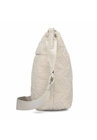 Borsa a spalla beige trapuntata con tracolla regolabile, caratterizzata da una forma affusolata e dettagli di cuciture diagonali. Texture liscia e design pratico.