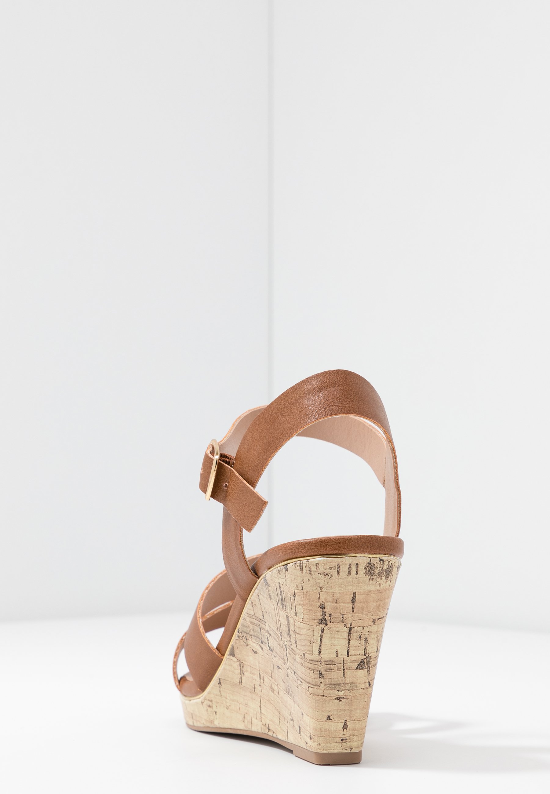New Look Wide Fit WIDE FIT POSSUM WEDGE - Sandaler med høye hæler - tan New Look Wide Fit WIDE FIT POSSUM WEDGE - Sandaler med høye hæler - tan