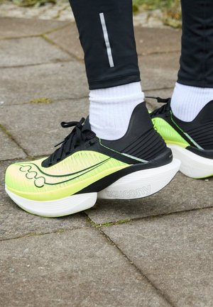 ENDORPHIN ELITE 2 UNISEX - Chaussures de running sur route - citron/black