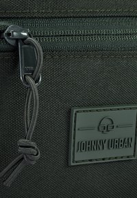 Johnny Urban ERIK LARGE - Övtáska - dunkel oliv