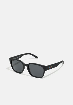 HAMIE - Gafas de sol - matte recycled black