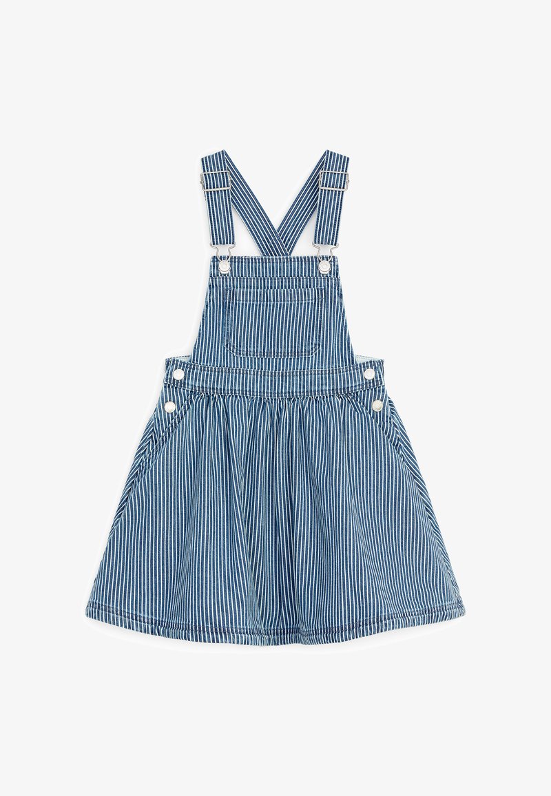 Robe salopette en denim rayée bleu et blanc verticale avec bretelles réglables, poche avant, boutons sur les côtés et jupe évasée en forme de A.
