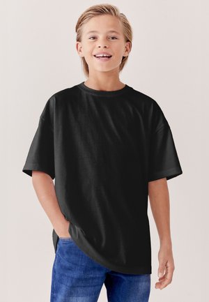 Next, - T-shirt basic