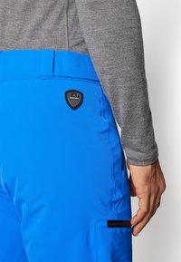 EA7 Emporio Armani ST MORITZ TORAY PANT - Slēpošanas bikses - new royal blue