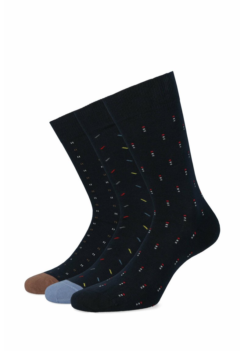 Trzy pary skarpet w ciemnych kolorach, z wzorem małych, wielokolorowych kropek. Materiał jest miękki, z ściągaczami i bezszwowym wykończeniem palców.